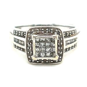 10K White Gold 1/2 TW Diamond Ring